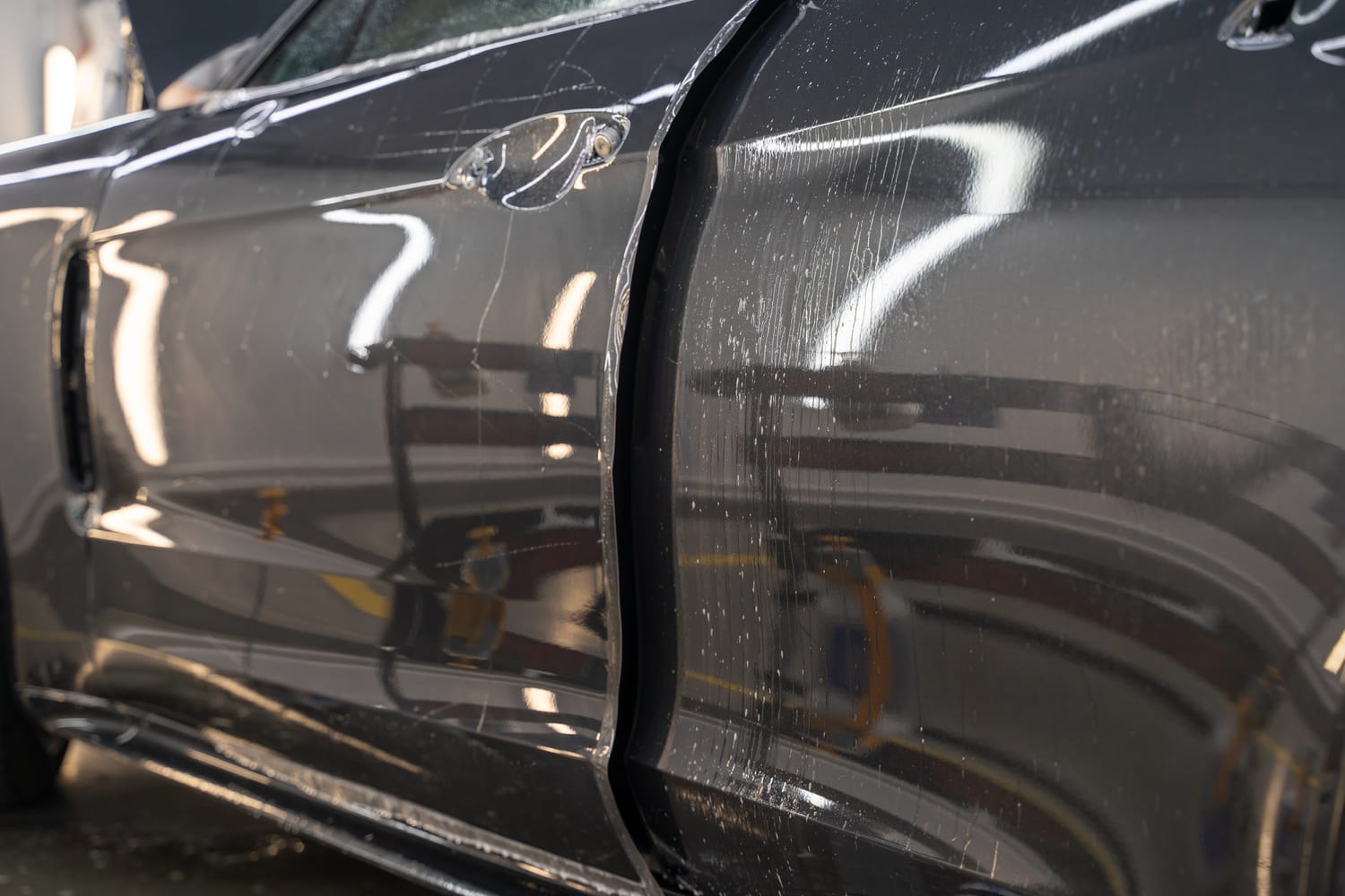 Porsche Panamera — деталь плёнки